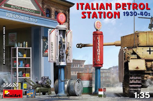 MI35620 1/35 Italian Petrol Station 1930-40s