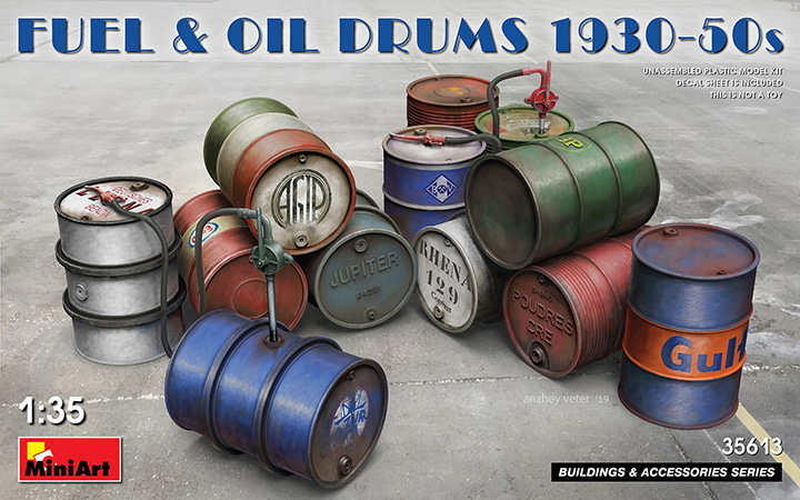 MI35613 1/35 Fuel and Oil Drums 1930-50s