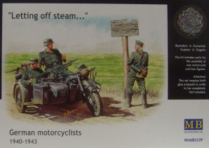 MB3539 1/35 WWII German motorcyclists 1940-1943