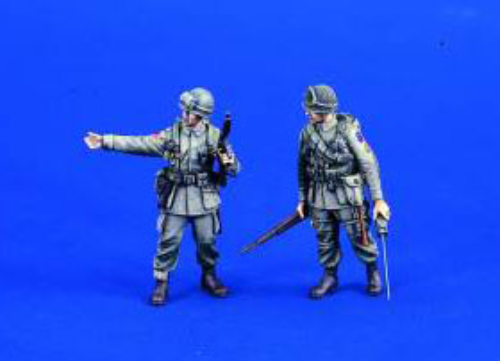 1:35 US Paratroops WWII