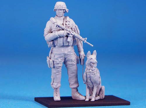 LF0124 1/35 US K9 with the Handler