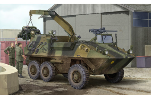 TRU01503 1/35 Husky 6x6 APC Canadian Army