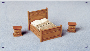 1/35 Double Bed &amp; Night Tables