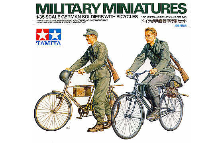 TA35240 1/35 German Soldiers with Bicycles