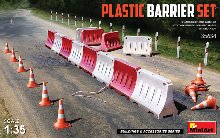 MI35634 1/35 Plastic Barrier Set