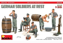 MI35378 1/35 German Soldiers at Rest Special Edition